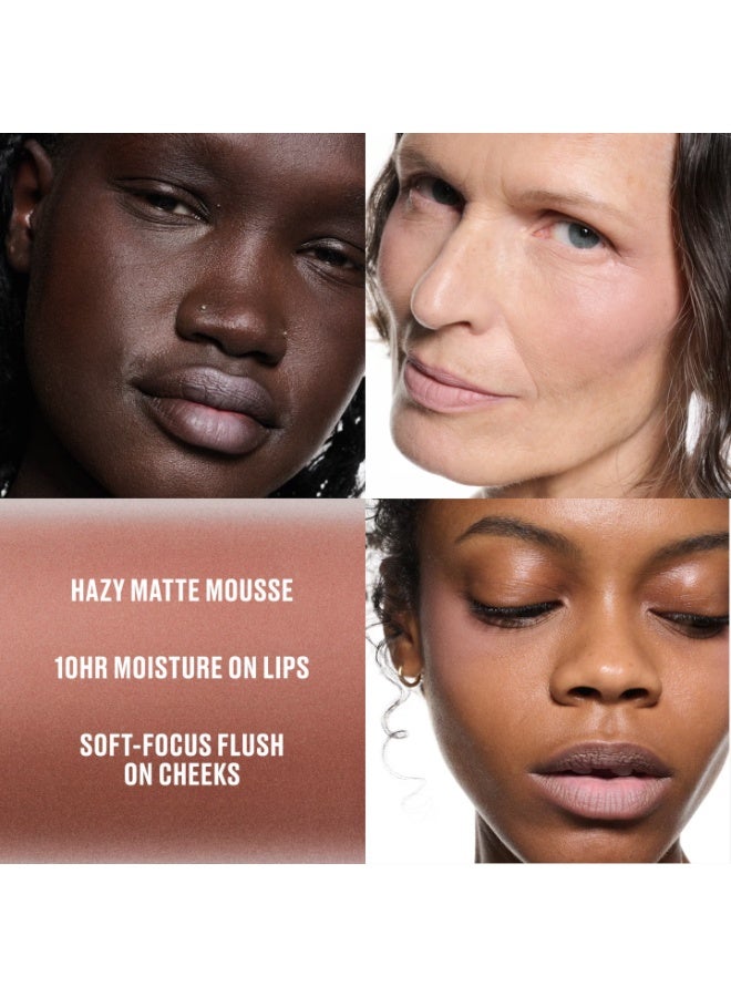 ماك كوزمتيكس موس الشفاه والخدود من باودر كيس، إنه شخصي - Image 3